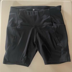 All in motion biker shorts L